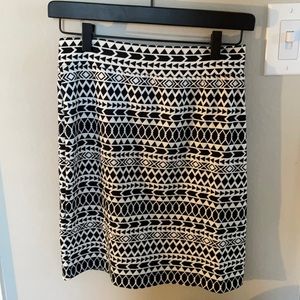 Geometric pencil skirt